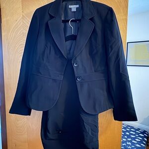 Beautiful, timeless, Ann Taylor pants suit